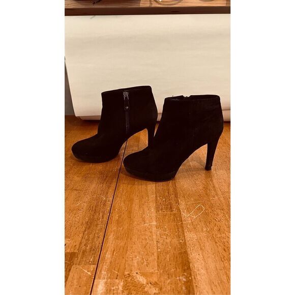 Rockport Black Suede Side Zip Heeled ANkle Boots Size 6 - Picture 2 of 10